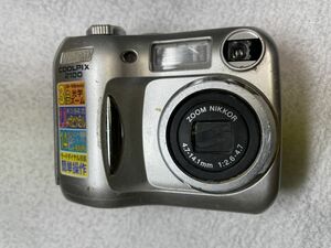 COOLPIX 2100