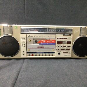 S8175【ラジカセ】SANYO サンヨー MR-V8MK Ⅱ ラジオ AM FM 昭和レトロ ジャンク品 の画像1