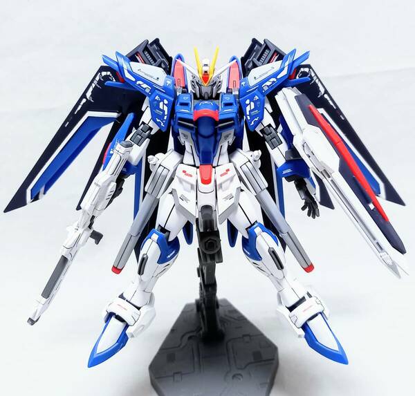 完成品■HG 1/144 ライジングフリーダムガンダム【組立て済み】ジャンク 機動戦士ガンダムSEED FREEDOM ガンプラ バンダイ