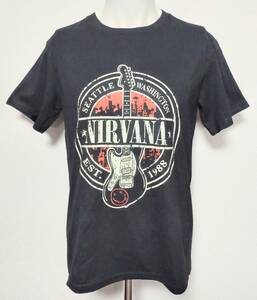 送料無料　【Mサイズ】ニルヴァーナ Nirvana　Tシャツ　半袖　ロックバンド　カート・コバーン　ファンスマ