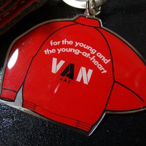 ★送料無料! VAN JAC ヴァンヂャケット アーチロゴスイングトップREDチャーム/持ち手レザー風PVC キーホルダー(RED)★の画像7