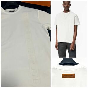 美品 着回し 人気 ルイヴィトン ロゴ エンボス Tシャツ 半袖 立体ロゴ ホワイト Sサイズ 反転 バックラベル メンズ サマー LOUIS VUITTONの画像1