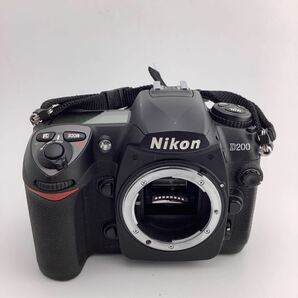 Nikon D200 デジタルカメラ レンズセット AF-S NIKKOR 18-70㎜ 1:3.5-4.5G ED バッテリー付き [k8169-N114]の画像2
