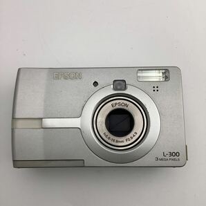 EPSON デジタルカメラ L-300 シルバーボディー f=5.6-16.8㎜ F2.8-4.9 エプソン 3MEGA PIXELS [k8209-C16]の画像2