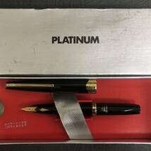 未使用 万年筆 PLATINUM プラチナ ペン先 18K 細軟 ゴールド 昭和レトロ 文房具 筆記具_画像1