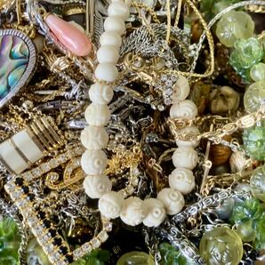 TH ネックレス他 大量おまとめ売り 本真珠 珊瑚 天然石 べっ甲 パール シルバー ゴールド アクセサリー アンティークの画像6