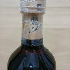 【未開栓】Ballantine's 30years VERY OLD バランタイン 30年 ベリーオールド 700ml 箱とアクリルカバー付き 43%の画像6