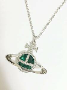  Vivienne Westwood necklace green 