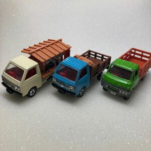 トミカ ラーメン屋 家畜運搬車 キャリィ/ダイナ 日本製 ジャンク品 家畜欠品