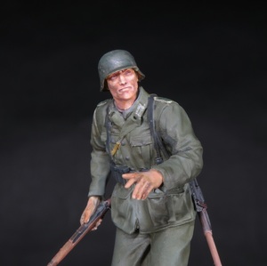 ドイツ歩兵タンクデサント 片手ライフル　　1/35　レジンキットフィギュア塗装済み完成品一体