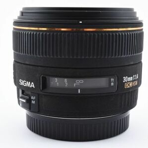 完動美品 Sigma 30mm F1.4 EX DC AF Standard Lens 単焦点 標準 レンズ / シグマ キヤノン Canon EF Mount APS-C 明るくボケ味抜群 #4839の画像8