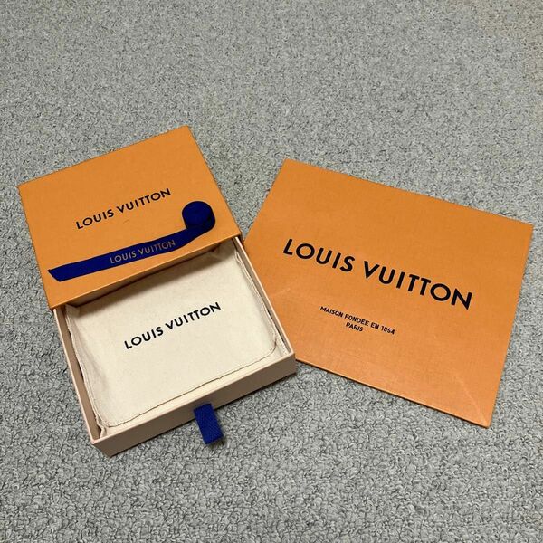 LOUIS VUITTON 空箱 紙袋 保存袋 リボン ルイヴィトン