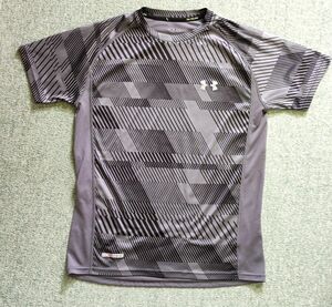 UNDER ARMOUR 半袖Tシャツ アンダーアーマー