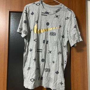 NIKEナイキ Tシャツ 半袖ゴールドロゴマーク Mサイズグレー