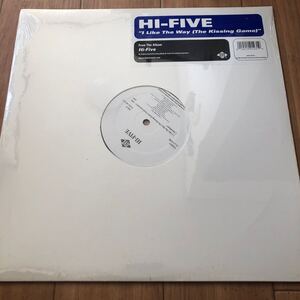 12’ HI-Five-I like the way (The kissing game)