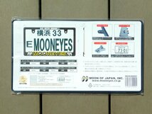 ◆送料無料◆【Raised MOONEYES・ムーンアイズ】※《ライセンスプレートフレーム／２枚セット》　新基準対応ナンバーフレーム_画像3