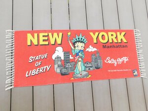 【ベティちゃん・ロングコットンマット】※《Betty Boop・BT-NEW YORK》　キッチンマット　サイズ500×1200mm　ベティ・ブープ　キッチンマ