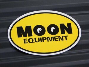 【MOONEYES・ムーンアイズ】※《MOON EQUIPMENT・オーバルステッカー》　(品番DM170YE)