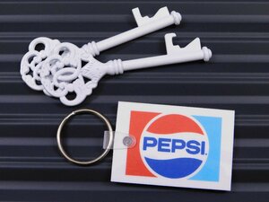 【ＰＥＰＳＩ・ペプシ】※《ラバーキーホルダー》　７１～８７年代ロゴ　アメリカン雑貨　キーリング