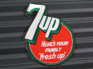  postage \84[7UP* seven up ]*{ iron embroidery badge } american miscellaneous goods embroidery badge iron badge 