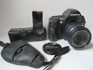 オリンパス デジタル一眼レフカメラ・Olympus E-３ ボディ/ズームレンズED 40-150/バッテリーホルダー HLD-4 ・中古良品