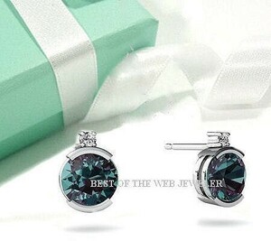 [ light according to color . changes mystery . gem ]/ 2.0 ct / alexandrite * when. hour .* / one bead original earrings - BOX attaching!