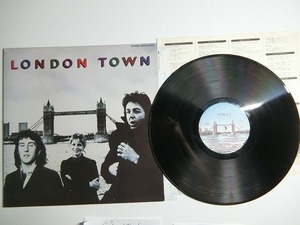 cE8:WINGS / LONDON TOWN / EPS-81000