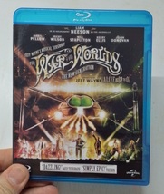 【輸入盤ブルーレイ】 JEFF WAYNE'S MUSICAL VERSION OF THE WAR OF THE WORLDS ALIVE ON STAGE! THE NEW GENERATION б [BD25] 1枚_画像1