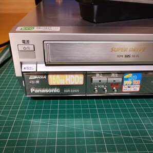 Panasonic DMR-E250V VHSビデオ DVD HDD一体型レコーダーの画像2