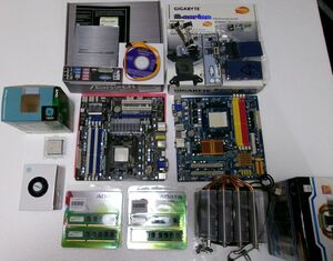 【ジャンク品】AM2/AM2+ AMD Athlon 64 X2 4200、RADEON HD 4670、峰2、Phenom II X6、DDR3メモリ8GB他