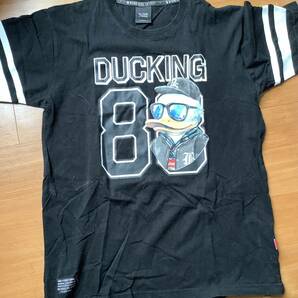 美品 DUCKING 黒LサイズTシャツの画像1