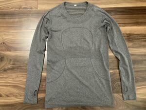 ルルレモン lululemon Swiftly Tech Long Sleeve サイズ8 超美品☆ ロングスリーブ 長袖Ｔシャツ