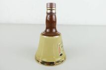 A100129★古酒 未開栓 BELLS ベルズ Blended Scotch Whisky スコッチウイスキー ベル型 陶器ボトル 50ml★_画像2