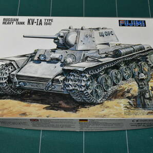 Qm548【未組立】 1993年製 Fujimi 1:76 RUSSIAN HEAVY TANK KV-IA 露軍 ロシア重戦車 カーべーIA 60サイズの画像1