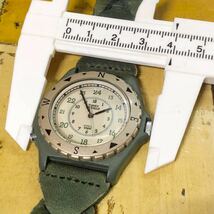 【即決/送料無料】 TIMEX safari quartz タイメックス サファリインディグログリーン クォーツ ビンテージウォッチ 年代物中古腕時計 _画像9