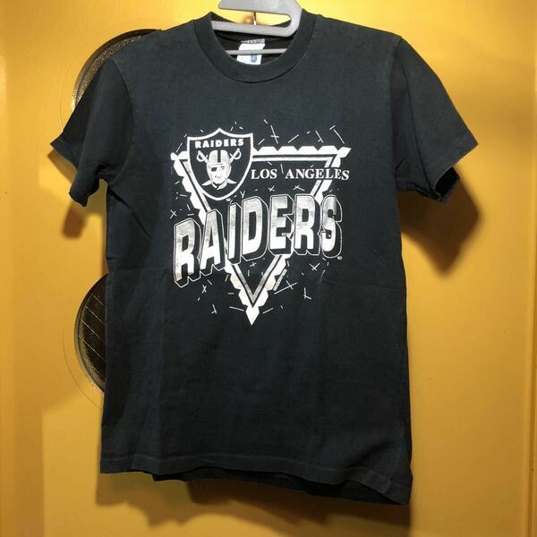 【即決】Los Angeles RAIDERS 1992年 made in U.S.A. ロサンゼルス・レイダース ブラック半袖Tシャツ メンズSサイズ ビンテージ古着 年代物