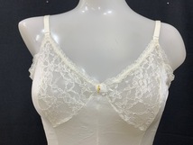 r1_6832ｗ ★定形外 配送★ Romantic Line ロングスリップ ナイロン100％ シルキー光沢 花柄レース ホワイト 80‐95_画像3