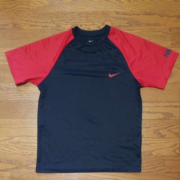 NIKE Tシャツ　145cm