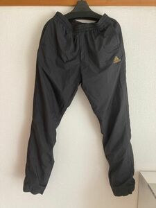 adidas アディダス　 ナイロンパンツ 黒 パンツ 長ズボン シャカパン