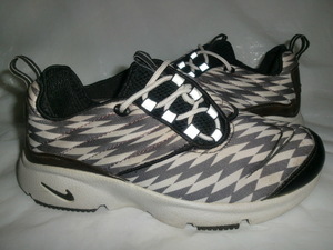 ★NIKE AIR FOOTSCAPE `01製ナイキ 104314-001 エア フットスケープ アイボリー/オリーブグレー 着用回数少