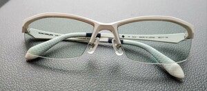 スペシャルライズ(Specialeyes)眼鏡グリーンUVレンズ入りサングラス(35000円で購入の品)
