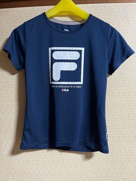 半袖Tシャツ　FILA