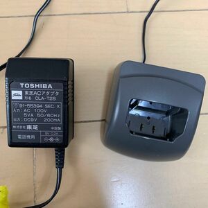中古 TOSHIBA CLA-T28 ACアダプタ 充電器