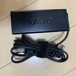 中古 SONY VAIO ACアダプター VGP-AC19V35 19.5V PA-1900-12SY 通電確認