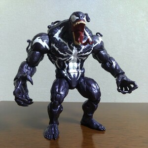  is zbroma- bell Legend venombenom build figure Spider-Man 