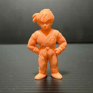 ドラゴンボール消しゴム　パート1　ヤムチャ　肌色　旧素材艶なし　ドラ消し