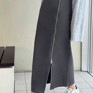 ジップアップスカート