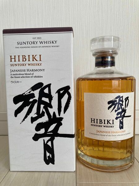 サントリー　響　ジャパニーズ・ハーモニー　700ml 箱有新品未開封品　SUNTORY WHISKY HIBIKI 