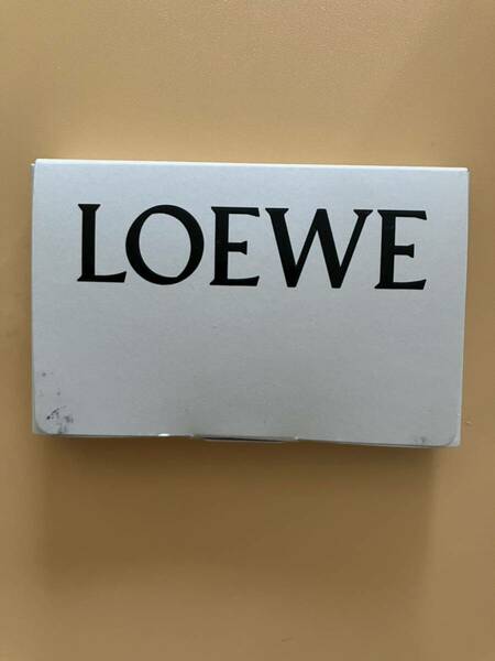 ★LOEWEロエベ オードゥ パルファン001 マン　ウーマン香水サンプルセット