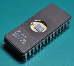 富士通 MBM2764-30 (EPROM) [管理:SA1370]